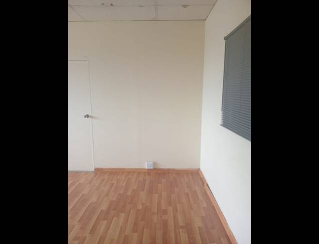 Office property to rent in ORMONDE